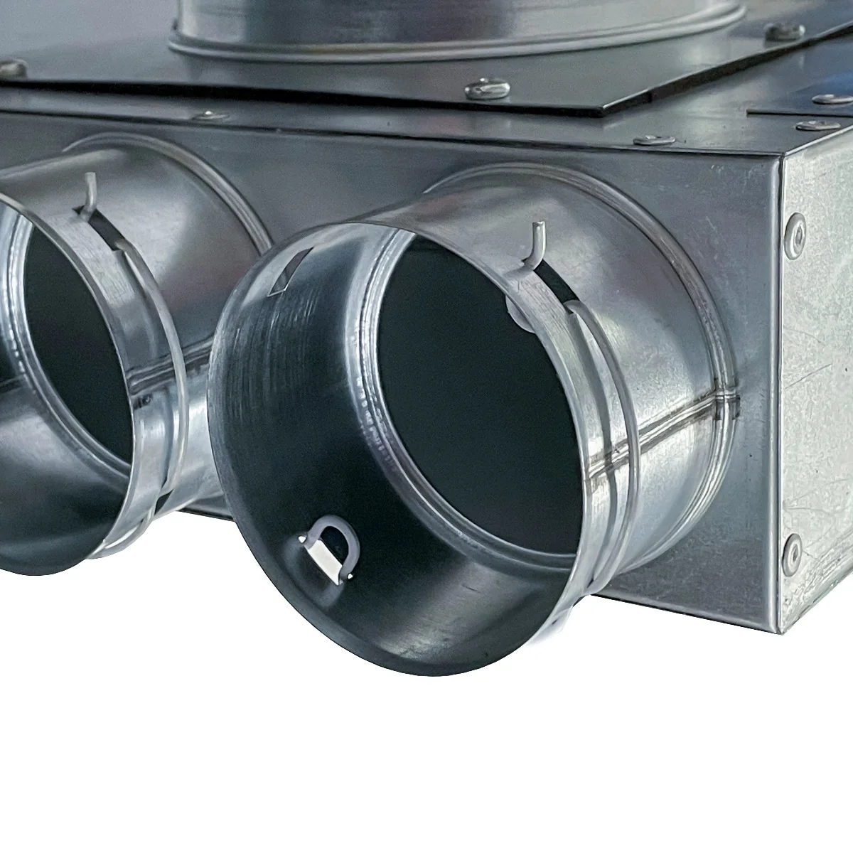 Quiet-Vent 75mm 10 Point  Adjustable Top Entry Distribution box 150mm spigot - Image 5